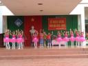 HS lớp 1 múa.jpg - 